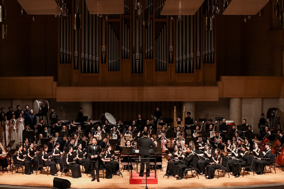 民族交响《云横秦岭》晋京首演：奏响中华父亲山的精神史诗