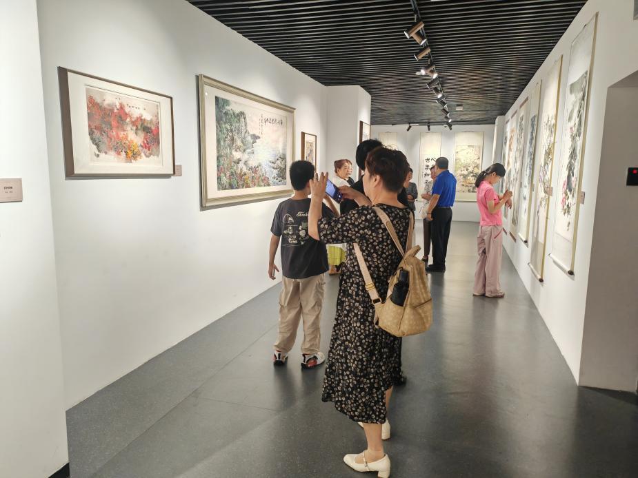 《刘铭传史迹展暨海峡两岸名家书画展》在中国科学技术大学正式开幕