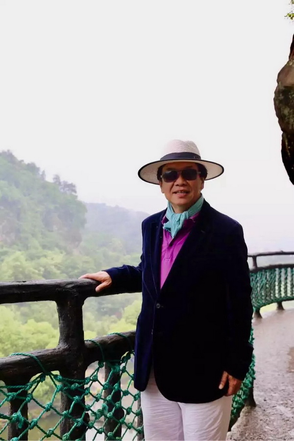 被联合国赞誉的艺术家，到宜宾留下了这样两个字！