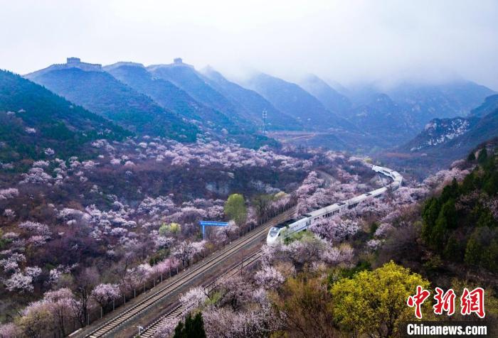 北京发布10条长城旅游线路 培育文化消费新场景