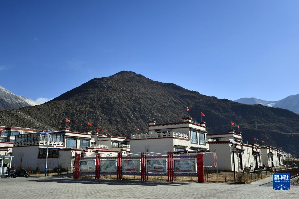 搬迁牧民喜迎藏历新年