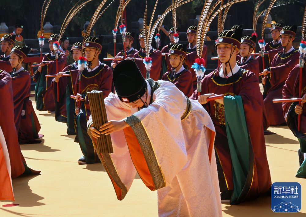 祭孔大典在山东曲阜举行 纪念孔子诞辰2573年