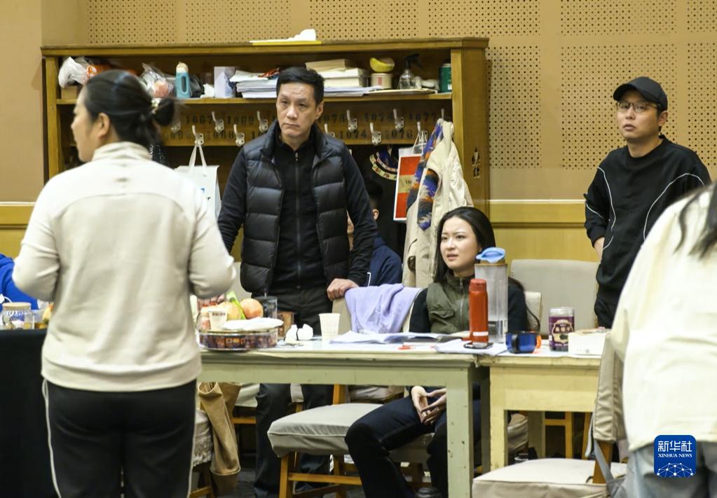 北京人艺举行开年大戏《正红旗下》媒体见面会