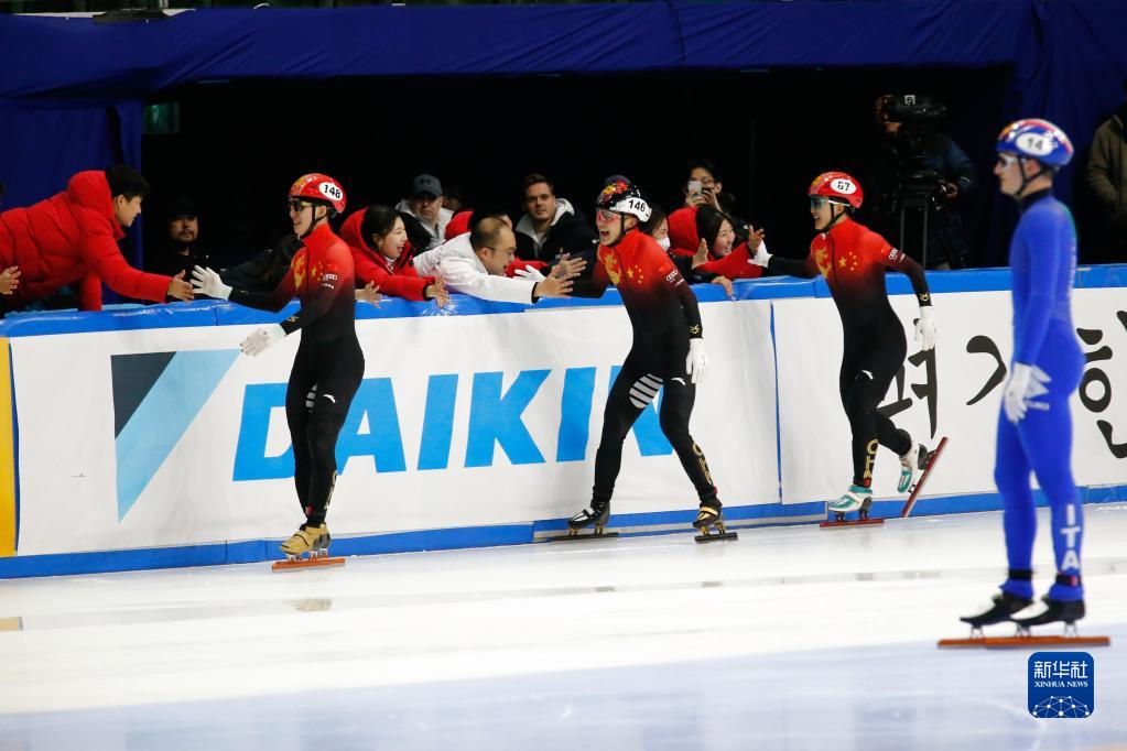 短道速滑——世锦赛：中国队获得男子5000米接力冠军