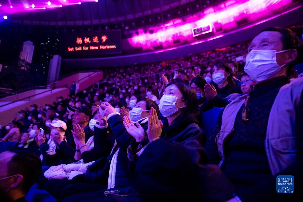 第十四届武汉国际杂技艺术节开幕