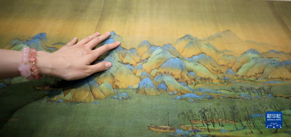 2023年伦敦书展开幕 中国精品图书广受关注