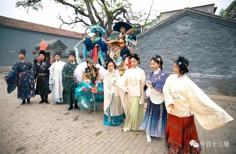 穿大明华服，吃长桌春饼，看国潮演艺……“明礼康陵·我是大明人”体验活动精彩纷呈