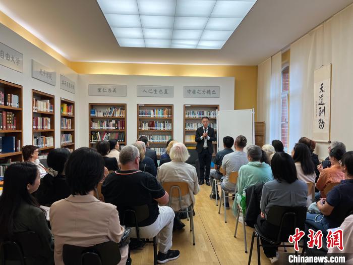 “中德邂逅”书法展在柏林开幕