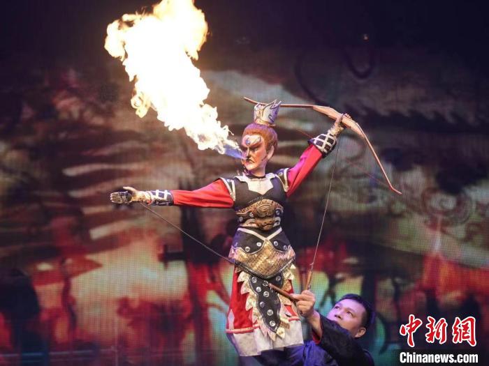 广东木偶戏走进新疆 谱写民族一家亲的当代华章