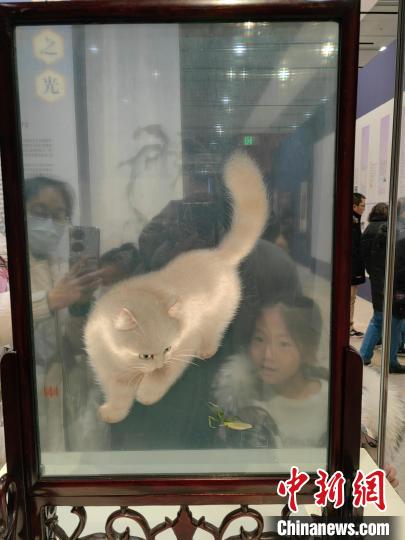“苏绣艺术文献展（1949-2019）”荟萃苏绣精品、呈现丝韵万象
