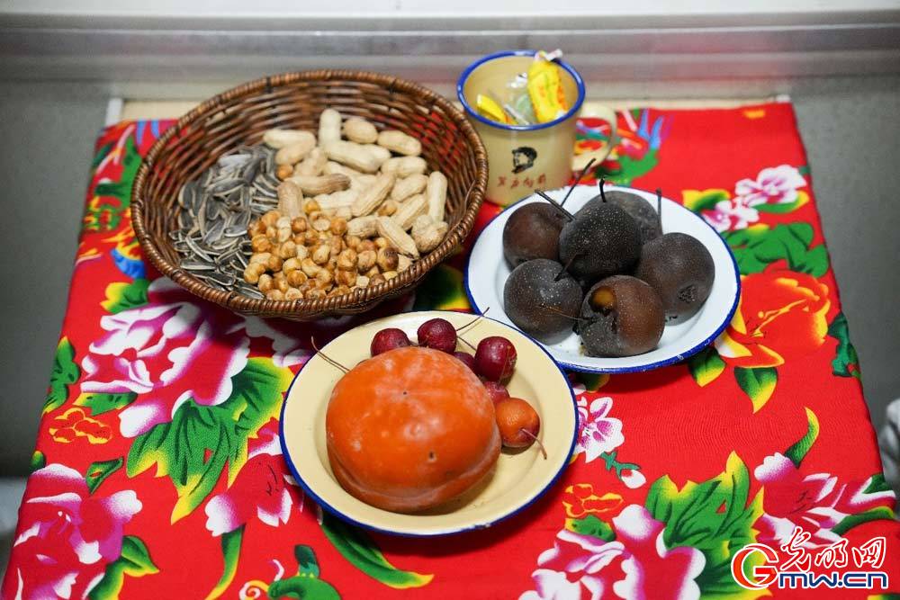 【新春走基层·文化过大年】“东北大花”进列车 年味十足