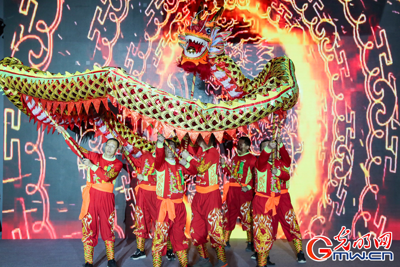 “龙腾九州 福暖四季”网络中国节·春节短视频征集活动青年创作者分享交流会举行(组图) “龙腾九州 福暖四季”网络中国节·春节短视频征集活动青年创作者分享交流会举行(组图)