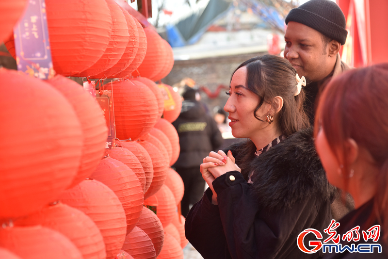 “龙腾九州 福暖四季”网络中国节·春节短视频征集活动青年创作者分享交流会举行(组图) “龙腾九州 福暖四季”网络中国节·春节短视频征集活动青年创作者分享交流会举行(组图)