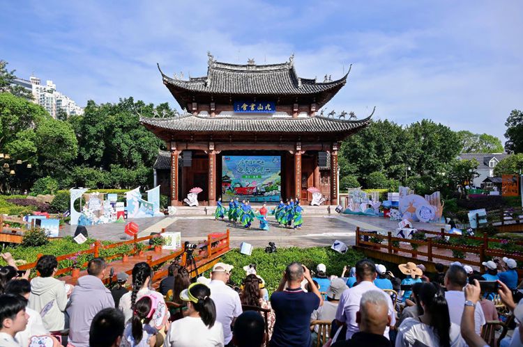 从双向奔赴到共生共融——温州乡村艺术团引领城乡精神共富3.0时代