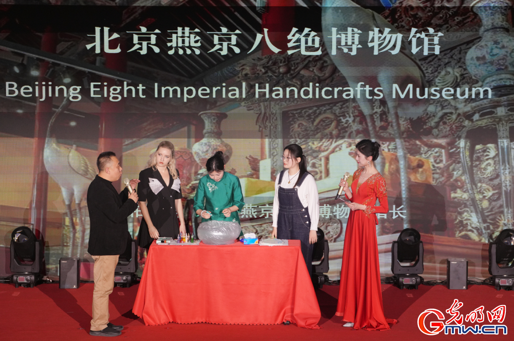 以短视频为媒,中外青年共绘“巳巳如意中国年” 【组图】“巳巳如意中国节”网络中国节·春节短视频征集活动分享交流会举行