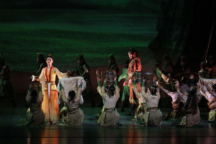 千年绝唱舞动京城 舞剧《胡笳十八拍》登陆国家大剧院 千年绝唱舞动京城 舞剧《胡笳十八拍》登陆国家大剧院