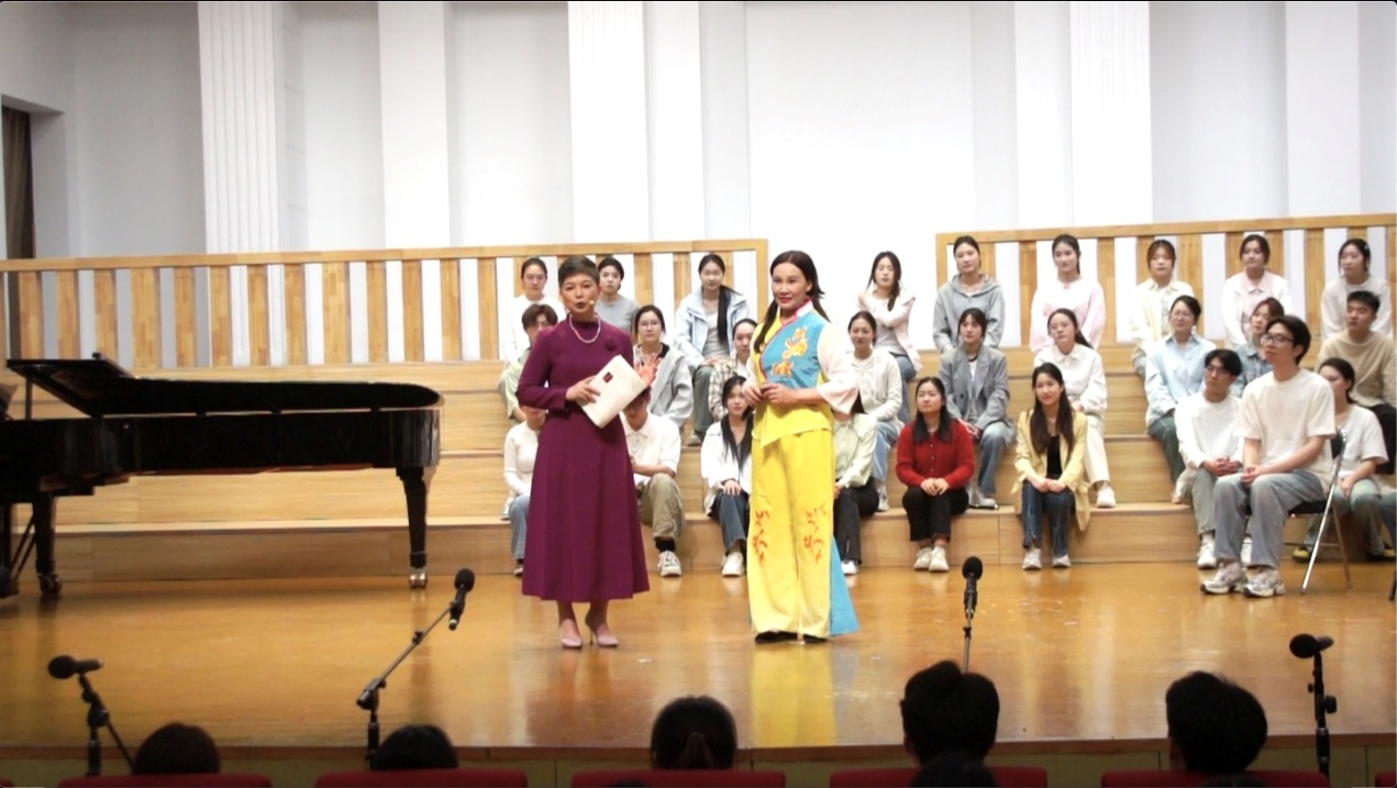 “学唱家乡的歌——河南商城民歌讲唱会”在河南大学隆重举行