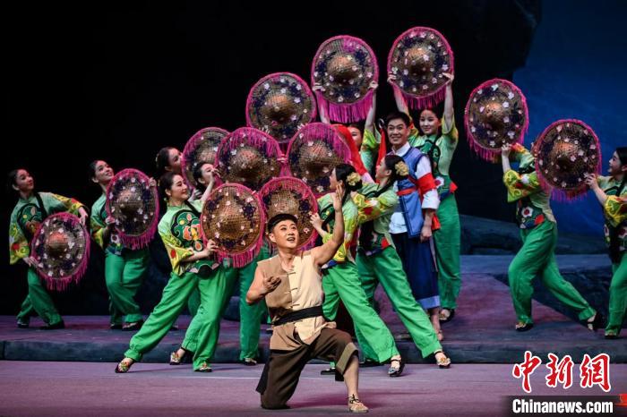 全国戏曲（南方片）会演在武汉启幕