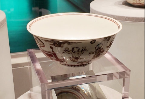 【文博V观】这款红绿彩碗，揭开了南海沉船身份之谜