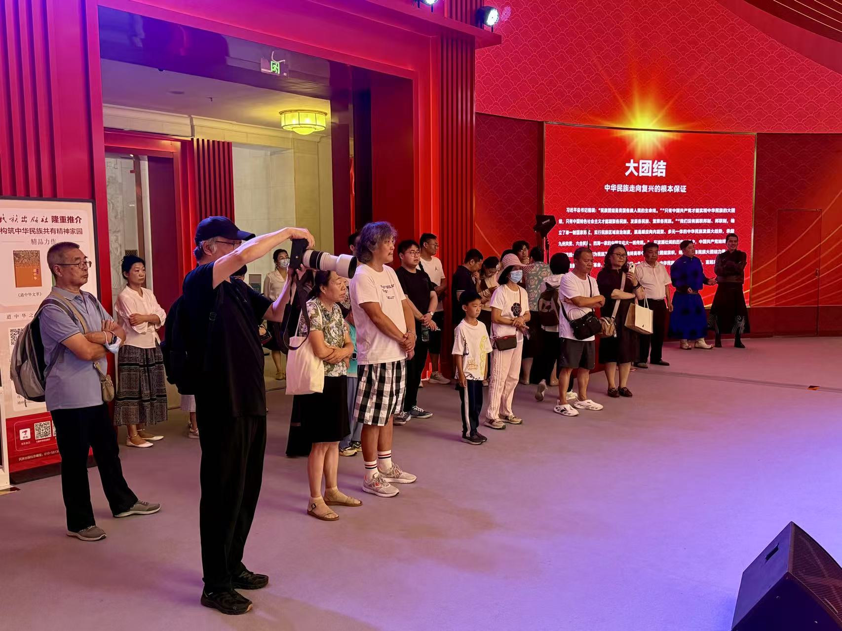 呼麦、马头琴、烫画……北京民族文化宫内刮起浓浓草原风