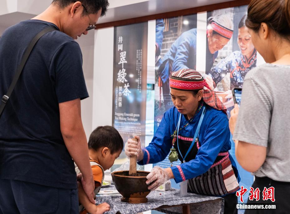 香港“非遗月”处处有“非遗”