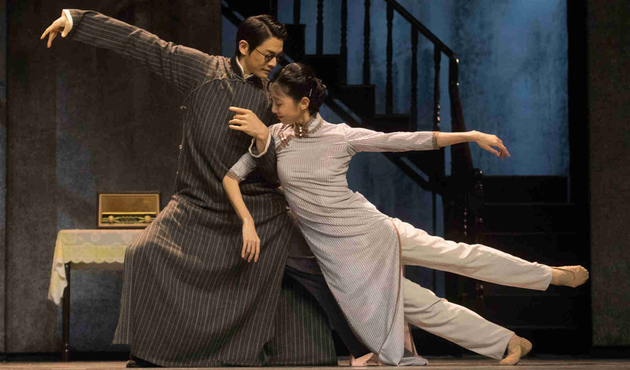 冲击800场！《只此青绿》《电波》凭什么一路长红