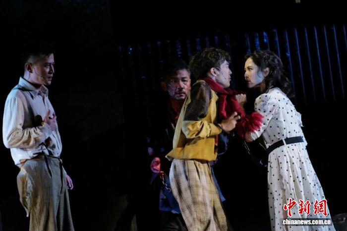 国话经典《死无葬身之地》以残酷美学掘人性哲思、谱胜利终章