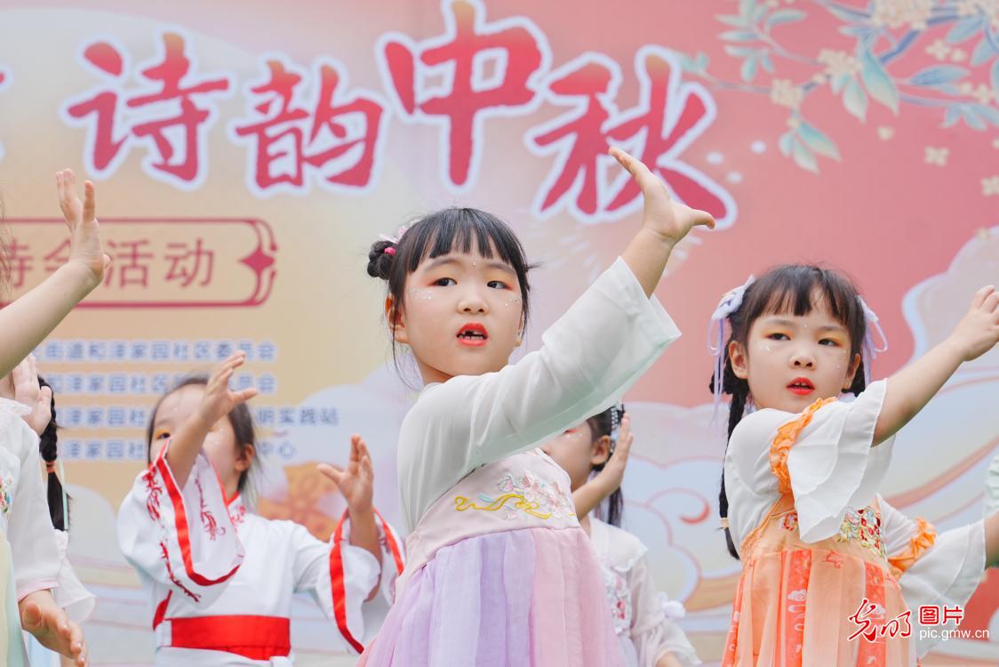 【网络中国节·中秋】品民俗 迎中秋