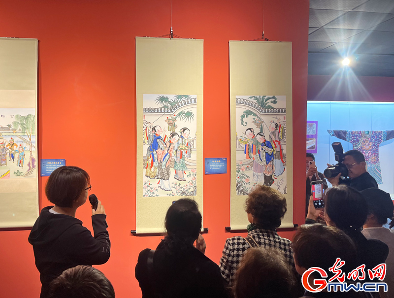 市民走进北京燕京八绝博物馆感受京津青三地文化魅力