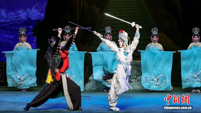 经典焕新致敬大师诞辰 荀派全本《白娘子》复排首演