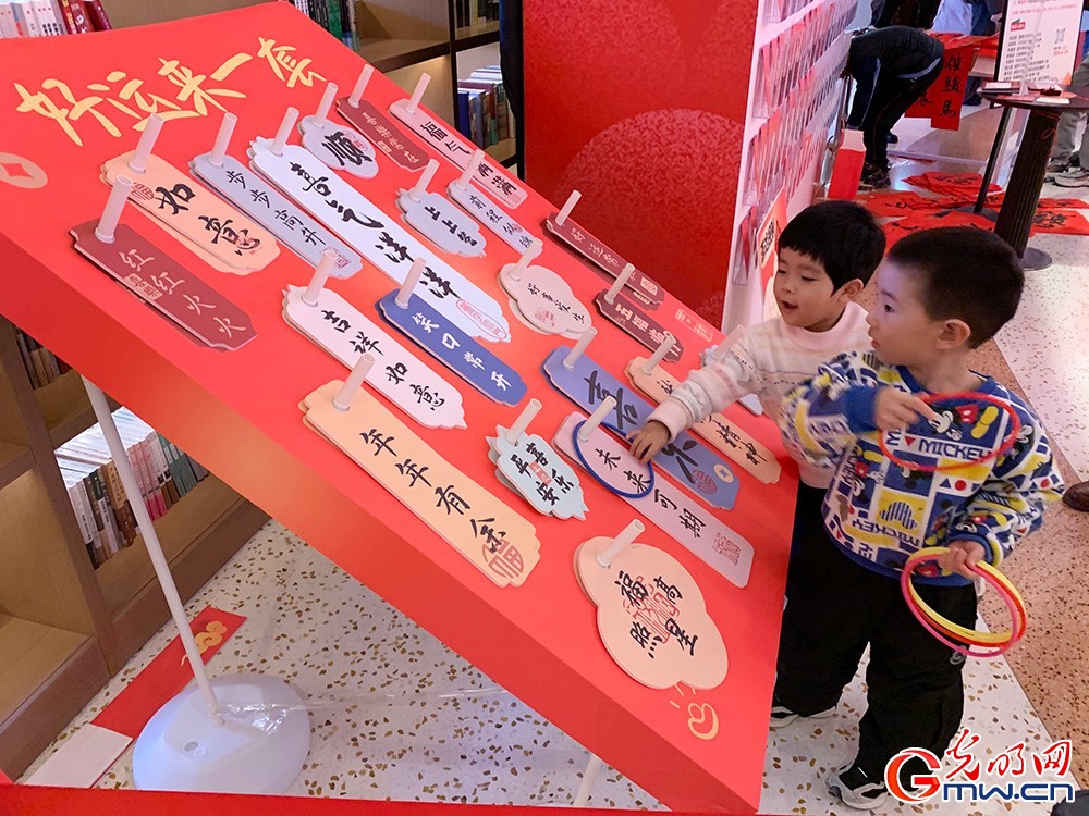 【网络中国节】春节将至 无涯市集年味浓