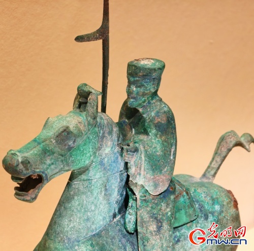 【组图】马騳骉騛……这场文化展“万马奔腾”