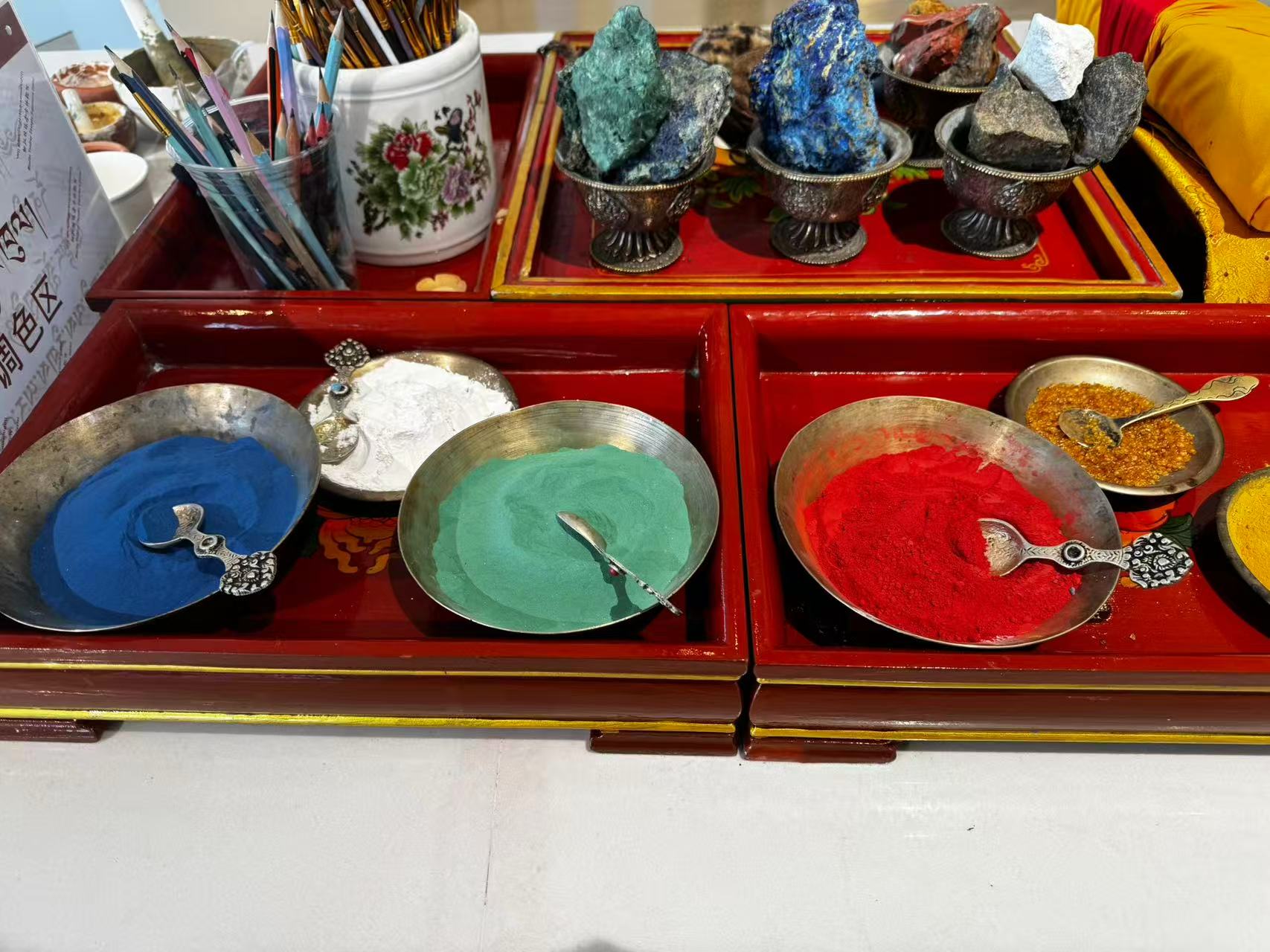 让唐卡走进生活:一位唐卡传承人的808次尝试