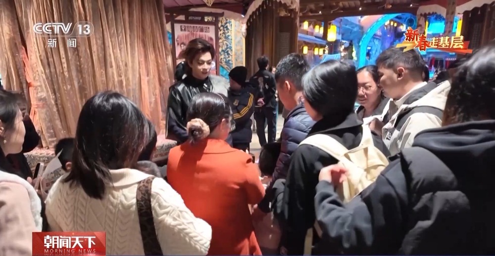 新春走基层丨穿戏服、讲典故 这群文化讲解员用创新的方式赓续千年文脉