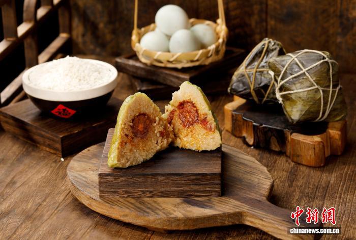 寻味定安:千年柴火粽的“古法”与“新味”