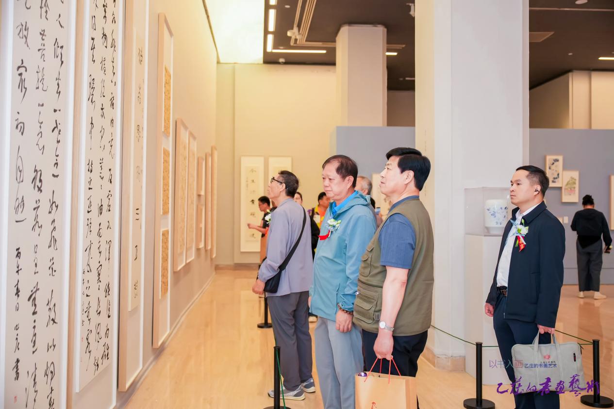“以书入画—乙庄书画艺术作品展”在中国美术馆开幕