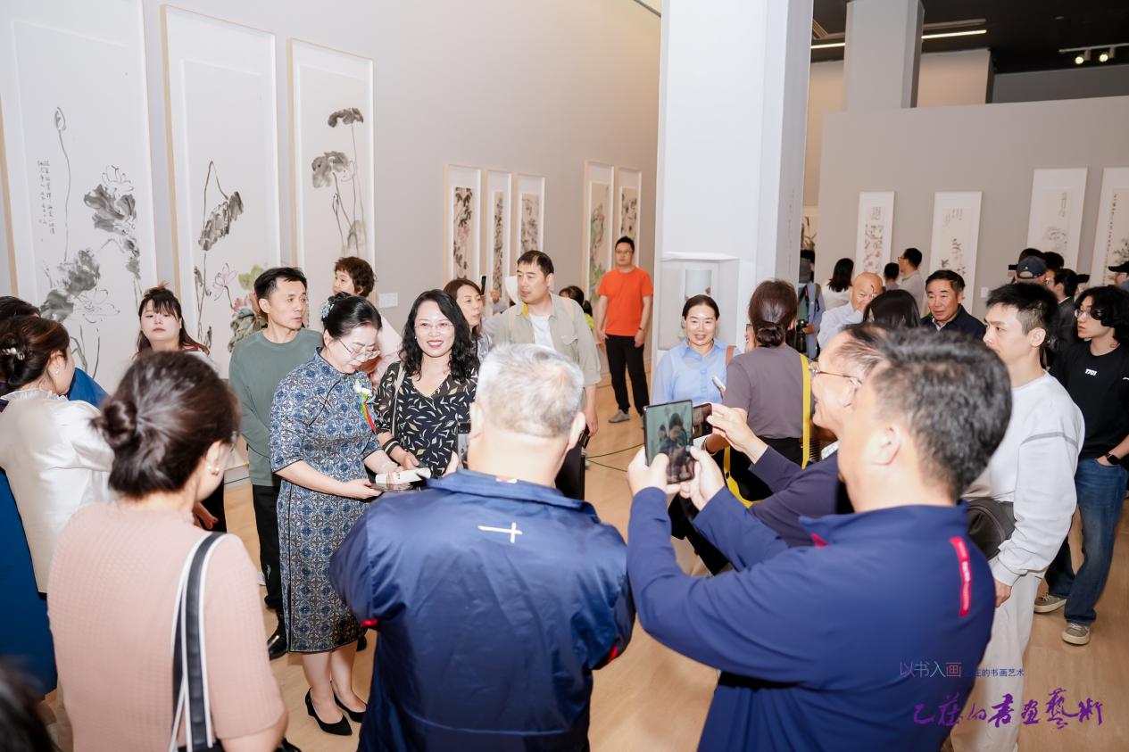 “以书入画—乙庄书画艺术作品展”在中国美术馆开幕