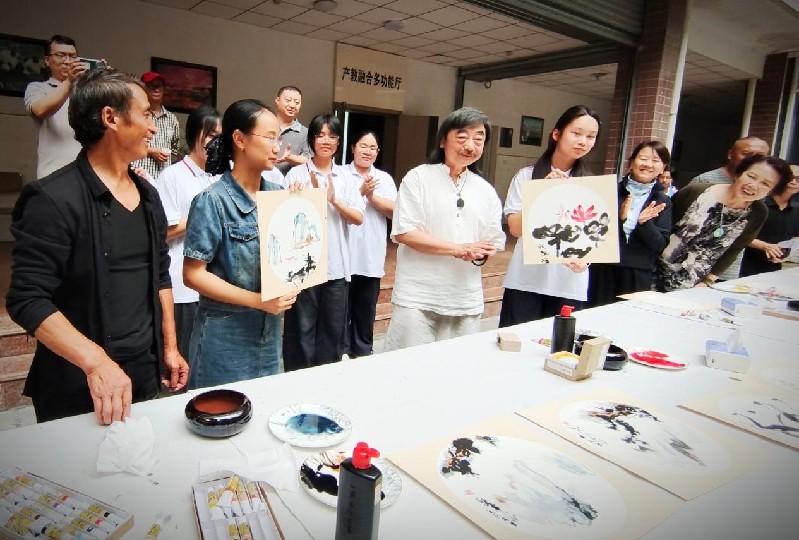 非遗进校园结硕果 《指痕流芳》成果发布会举办 非遗进校园结硕果 《指痕流芳》成果发布会举办