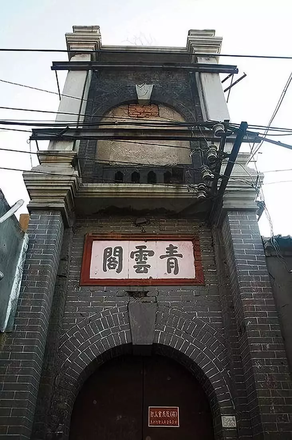 趣说北京｜走起！逛逛北京的“弯门斜道”