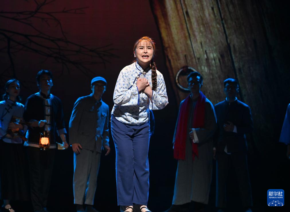 纪念西南剧展80周年暨第八届全国话剧优秀剧目展演在桂林开幕