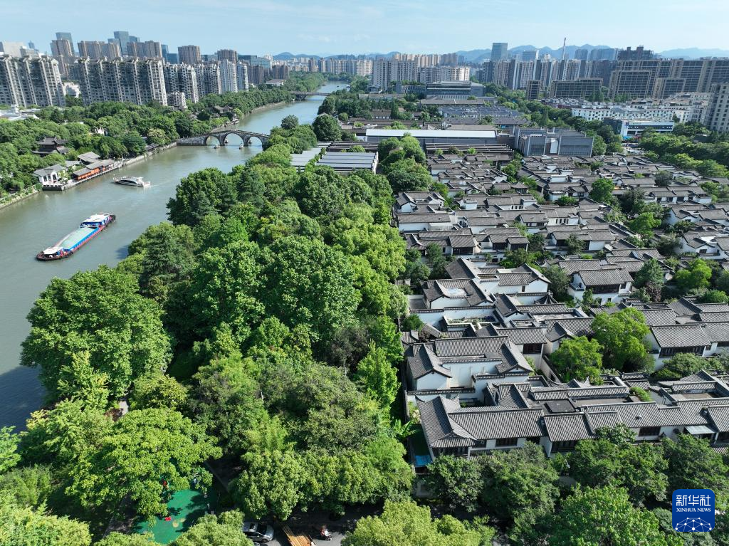 在京杭大运河南端来场“City Walk”