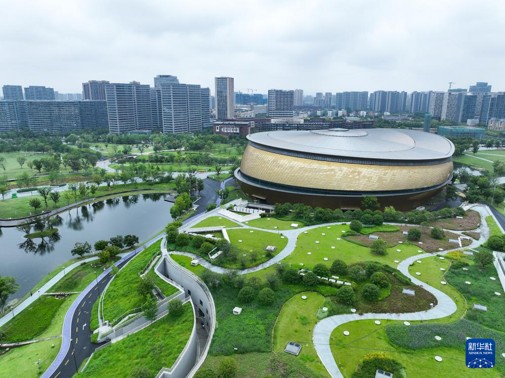 在京杭大运河南端来场“City Walk”