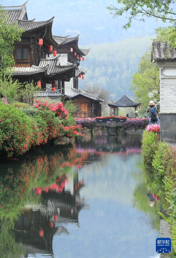 新华全媒＋丨穿越时光的浪漫——当古建邂逅春光