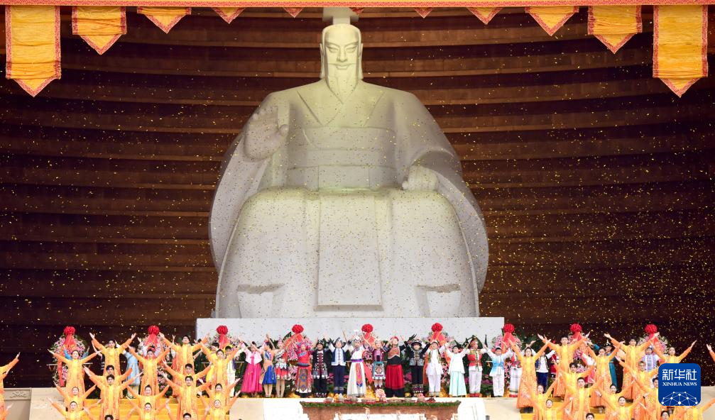乙巳年黄帝故里拜祖大典在河南新郑举行