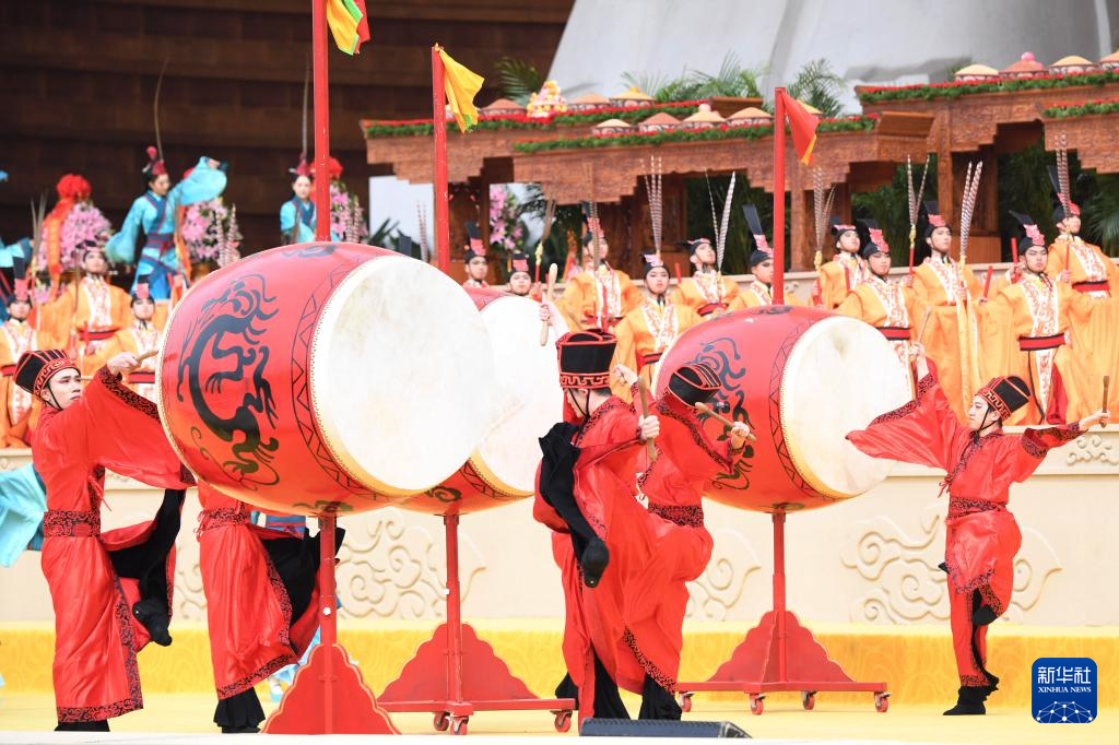 乙巳年黄帝故里拜祖大典在河南新郑举行