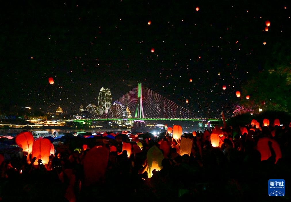 多彩活动庆祝傣历新年