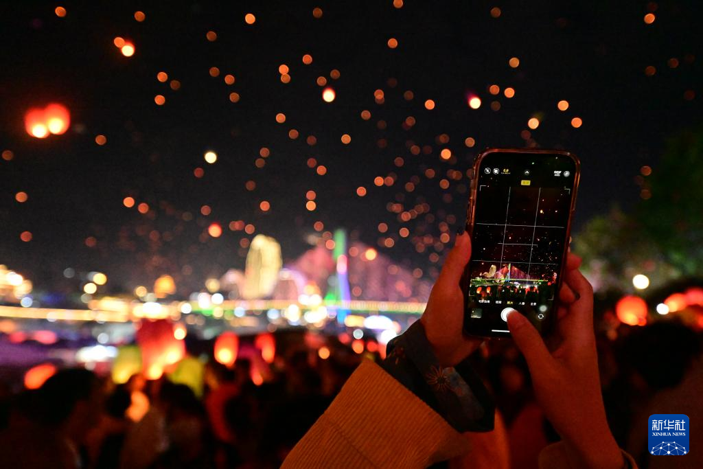 多彩活动庆祝傣历新年