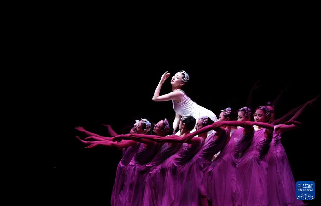 音乐舞蹈诗《我的梦》在沪上演