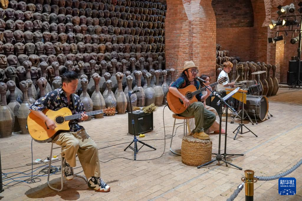 云南弥勒:艺术赋能 打造特色文旅新地标