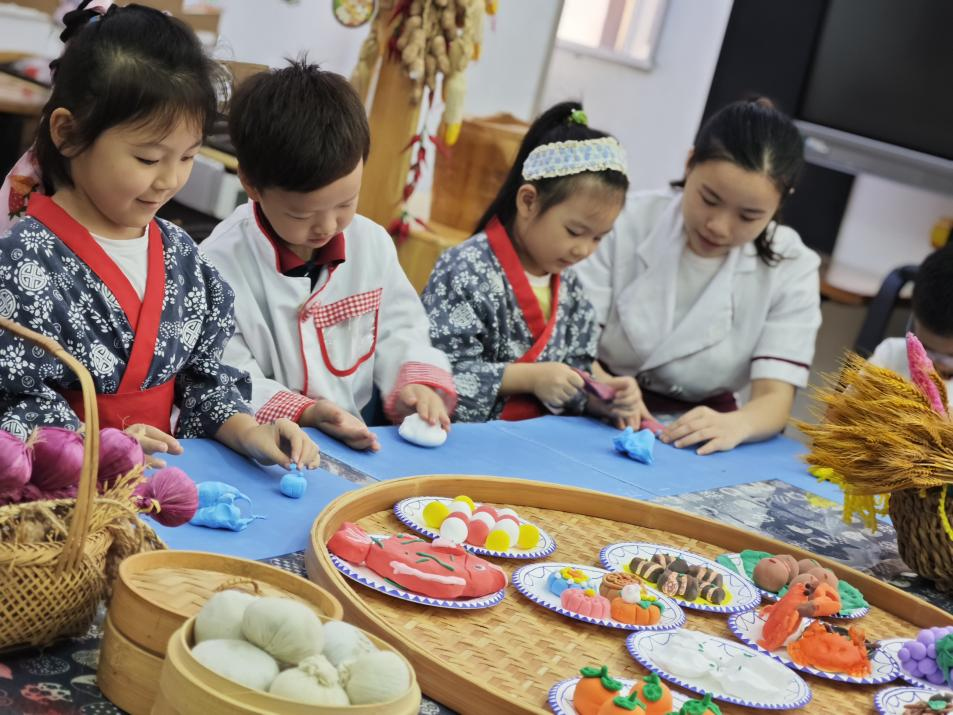 【网络中国节】新武汉伢的“中秋宴”